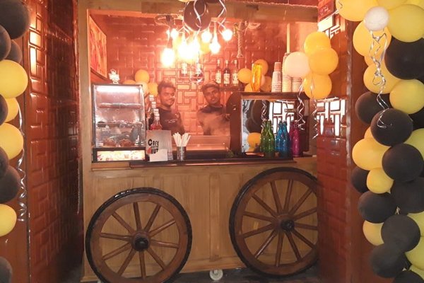 Toxic Bar & Lounge - Picture of Toxic Bar & Lounge, Varanasi - Tripadvisor