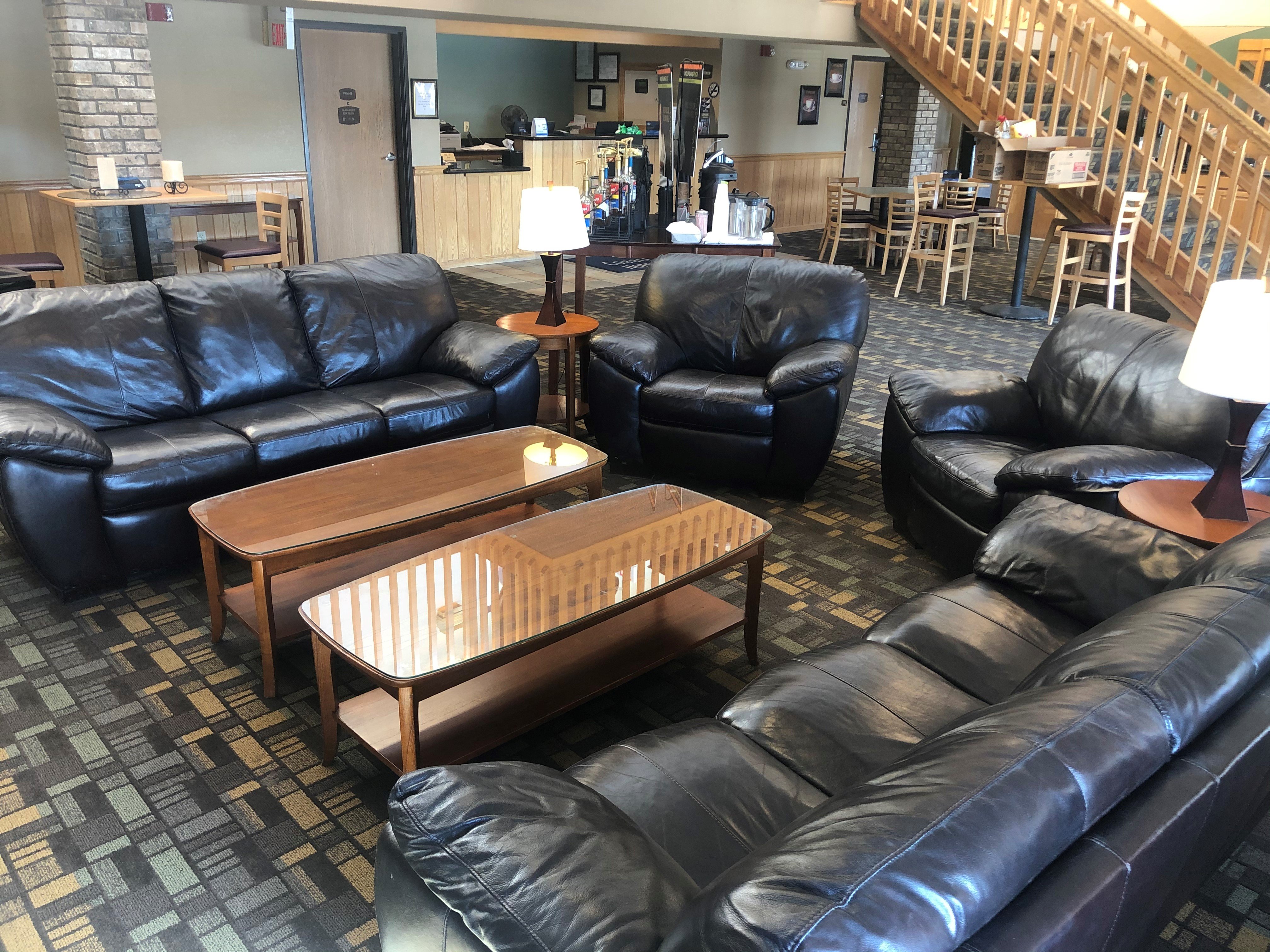 COBBLESTONE HOTEL & SUITES - WISCONSIN RAPIDS - Prices & Reviews