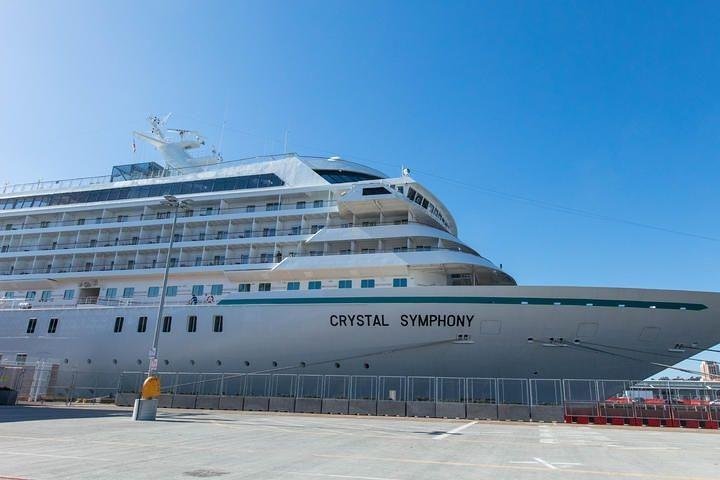 Luggage concierge crystal cruises hotsell