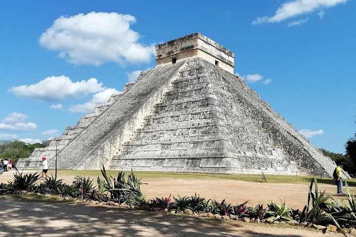 2024 Chichén Itzá private tour from Cancun, Playa or Tulum