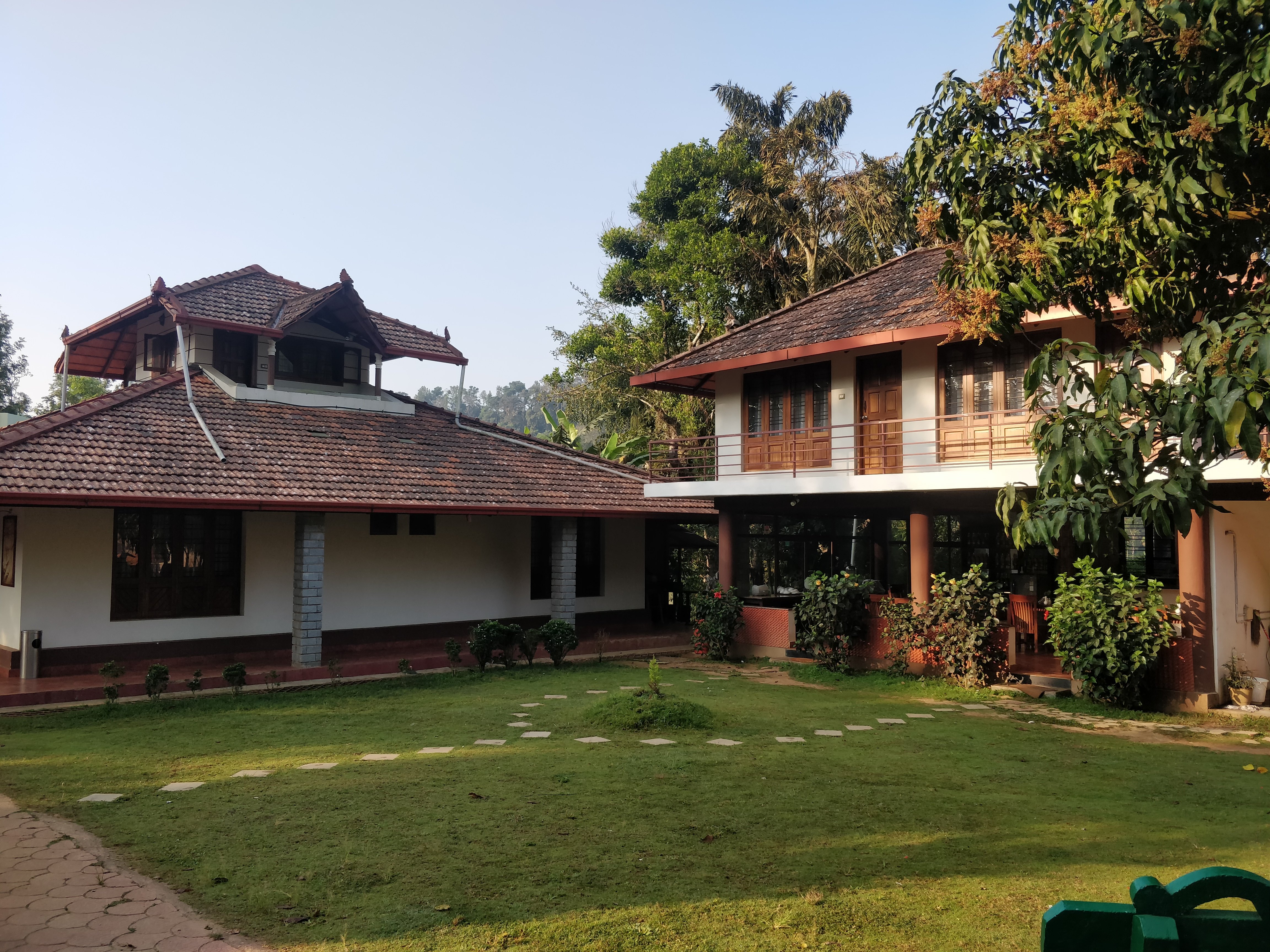 BROOK STONE VILLA Coorg Madikeri 6 8 8 1 5 969