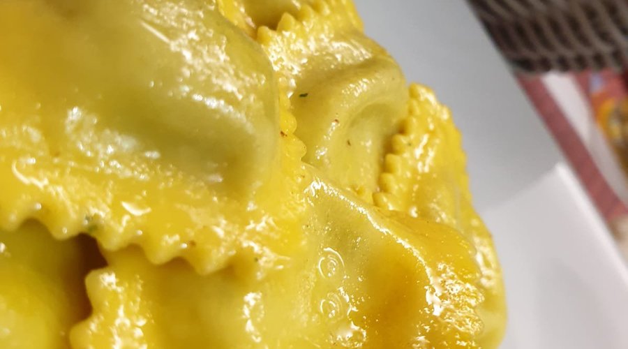 ravioli ricotta e spinaci