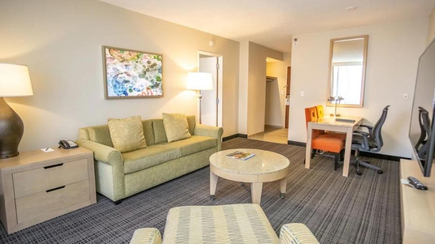 Hotel photo 40 of Embassy Suites by Hilton Tampa Airport Westshore.
