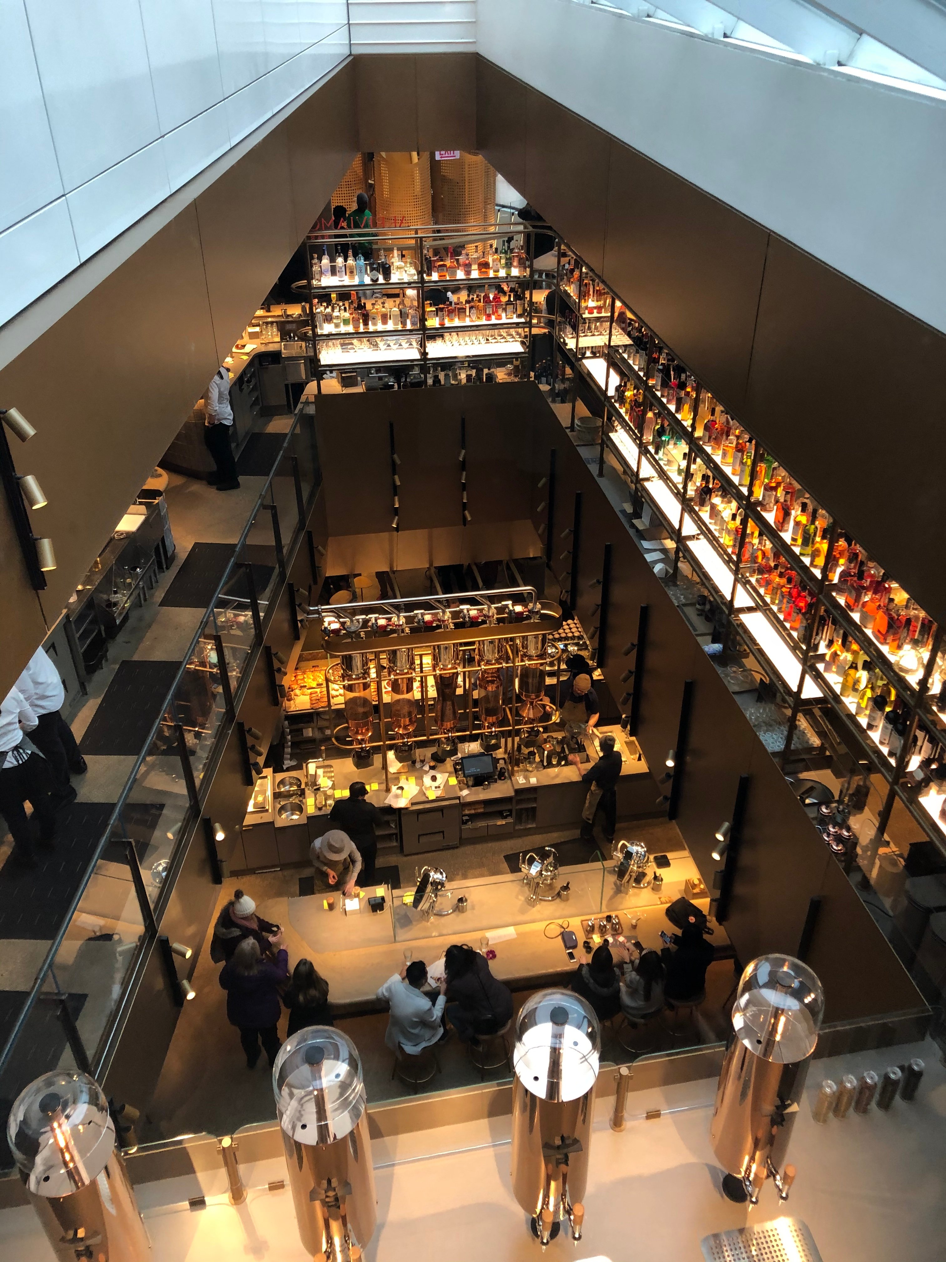 STARBUCKS RESERVE ROASTERY CHICAGO - Magnificent Mile - Restaurant Reviews,  Photos & Phone Number - Tripadvisor