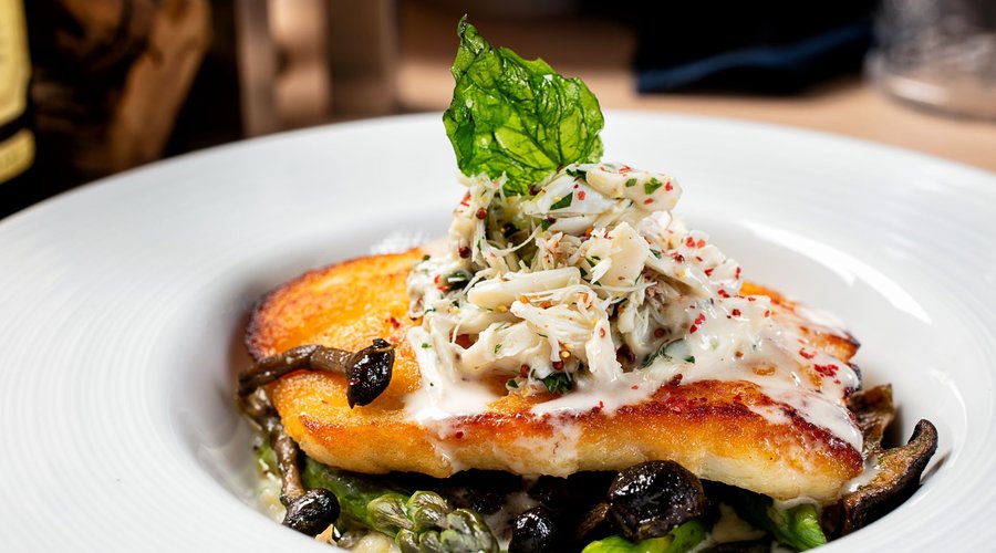 Drift Kitchen and Bar Dining