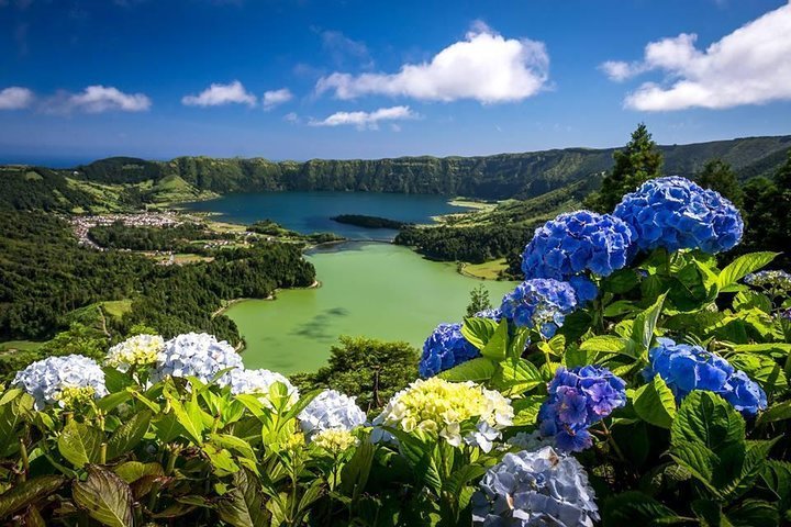 2024 (Ponta Delgada) Walking tour to Sete Cidades with picnic lunch