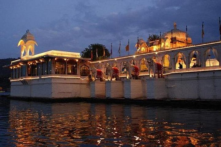 2024 Jagmandir Island And Sunset Boat Ride On Lake Pichola, Udaipur Without  Transfers