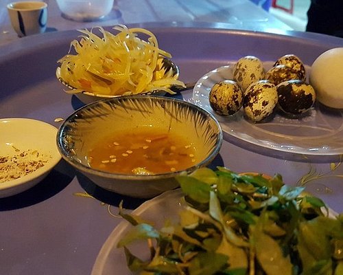 foodie tour vietnam