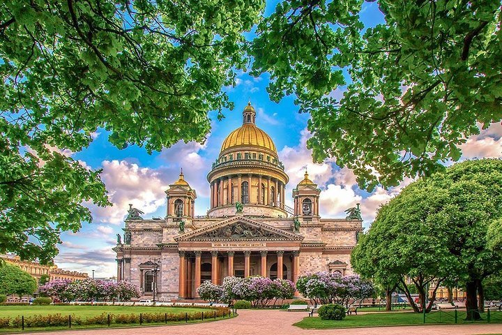 2023 St. Petersburg Full-Day Private Overview City Tour with Lunch