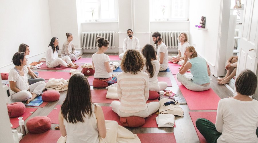 Ashram yoga teacher training in India at Himalayan Yoga Ashram, Rishikesh. Yoga Alliance - RYT 200 Certification : https://himalayanyogashram.com/200-hour-hatha-yoga-teacher-training-rishikesh.html