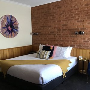 Bedroom/motel room