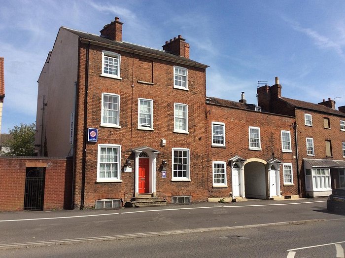 The Red House Guest House, Grantham, 4 Star bed and breakfast accommodate close to the town cent