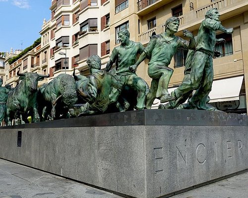 pamplona walking tour