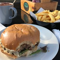 Delicious cheeseburger