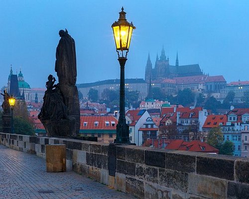 prague ghost tour