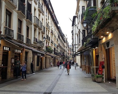 pamplona walking tour