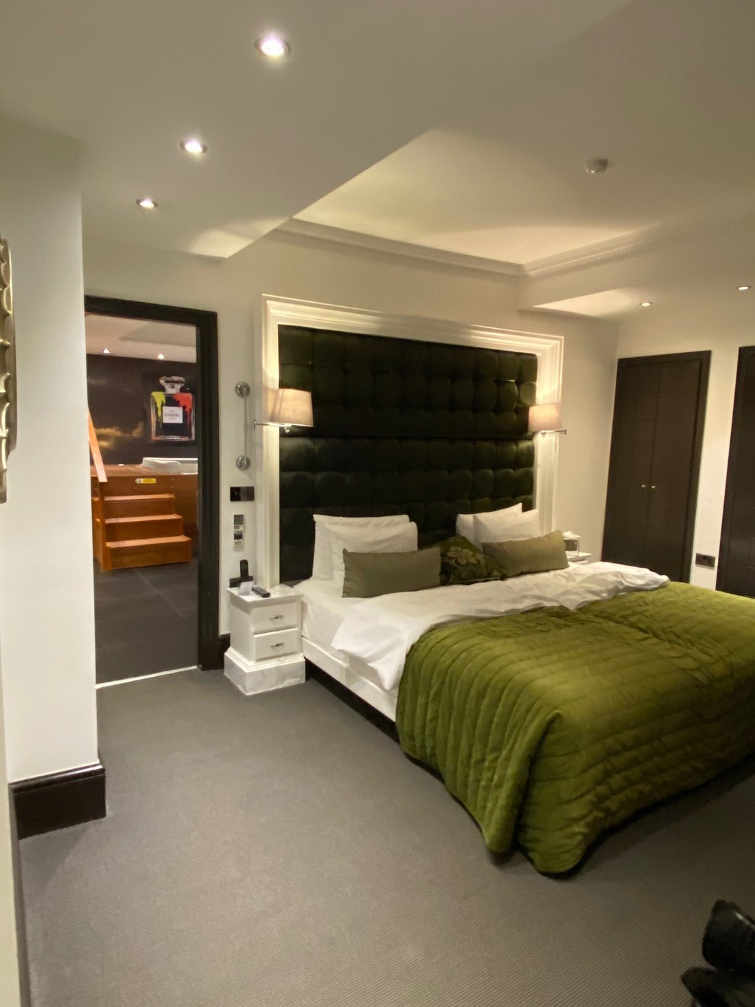 THE EXHIBITIONIST HOTEL $196 ($̶2̶3̶3̶) - Updated 2024 Prices & Reviews -  London, England