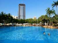 South Bank, Brisbane - 🌴 South Bank Parklands contrasting to Brisbane City  just over the river. Our lush parklands hosts 3 free to use pool spaces,  offering stunning river views of Brisbane