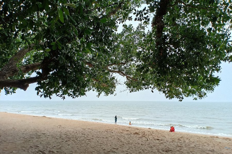 Pantai Peranginan Padang Kemunting image