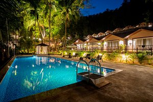 Stone Wood Nature Resort in Gokarna, image may contain: Resort, Hotel, Villa, Hot Tub