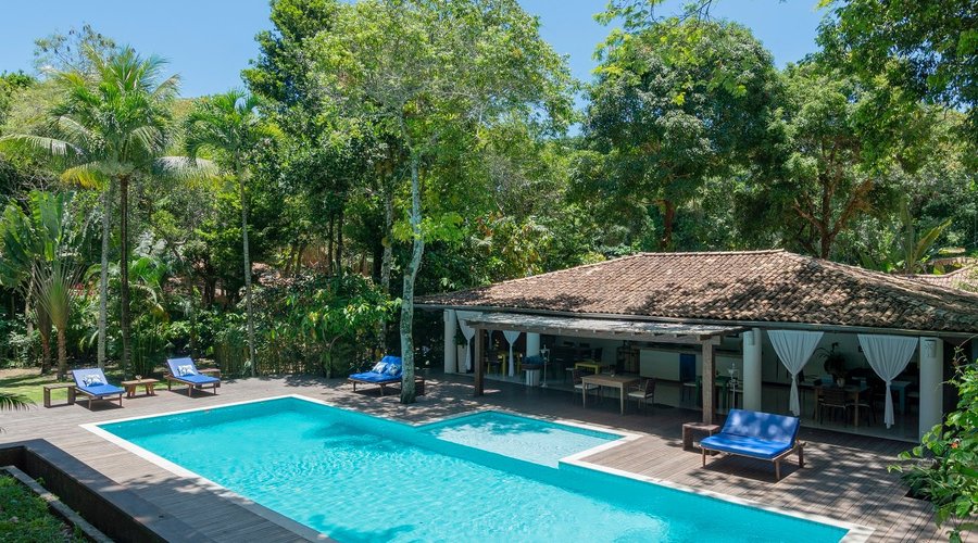 Area da piscina e lounge café da manhã