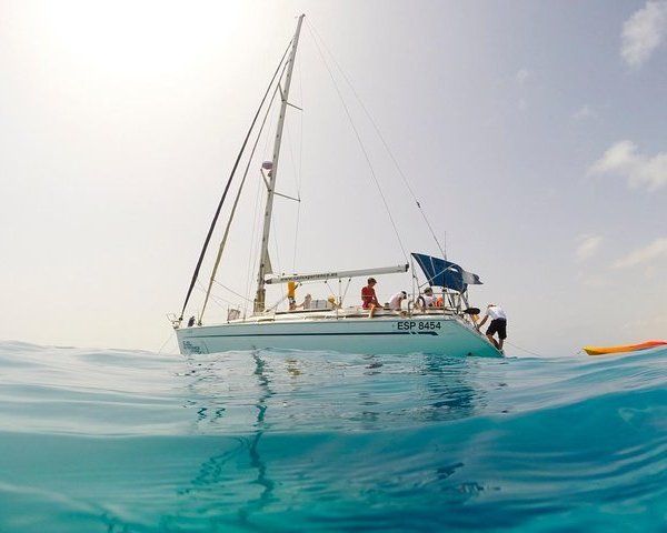 4-Hour Sailing Tour of Lobos Island from Fuerteventura | Spain