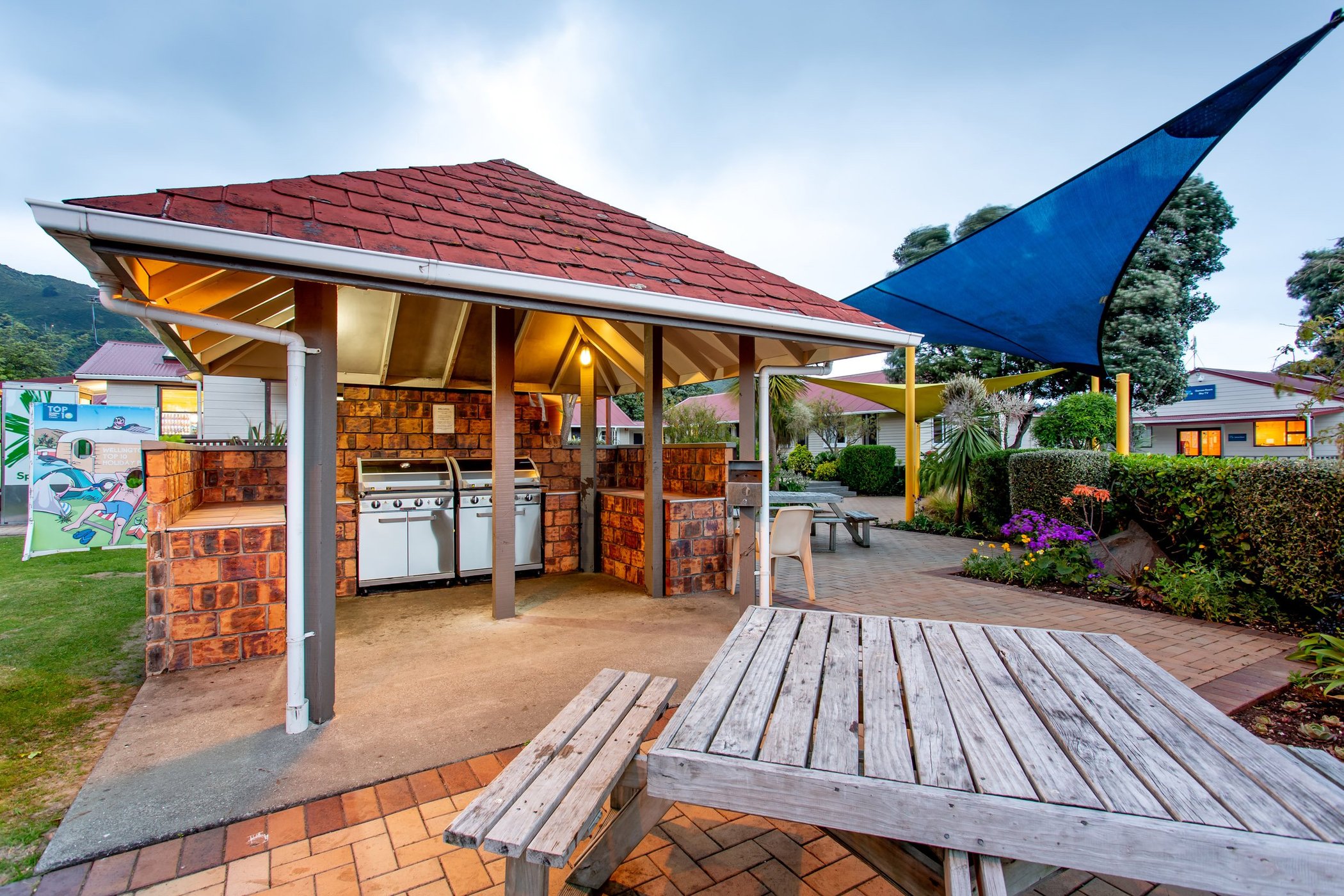 Wellington TOP 10 Holiday Park by null