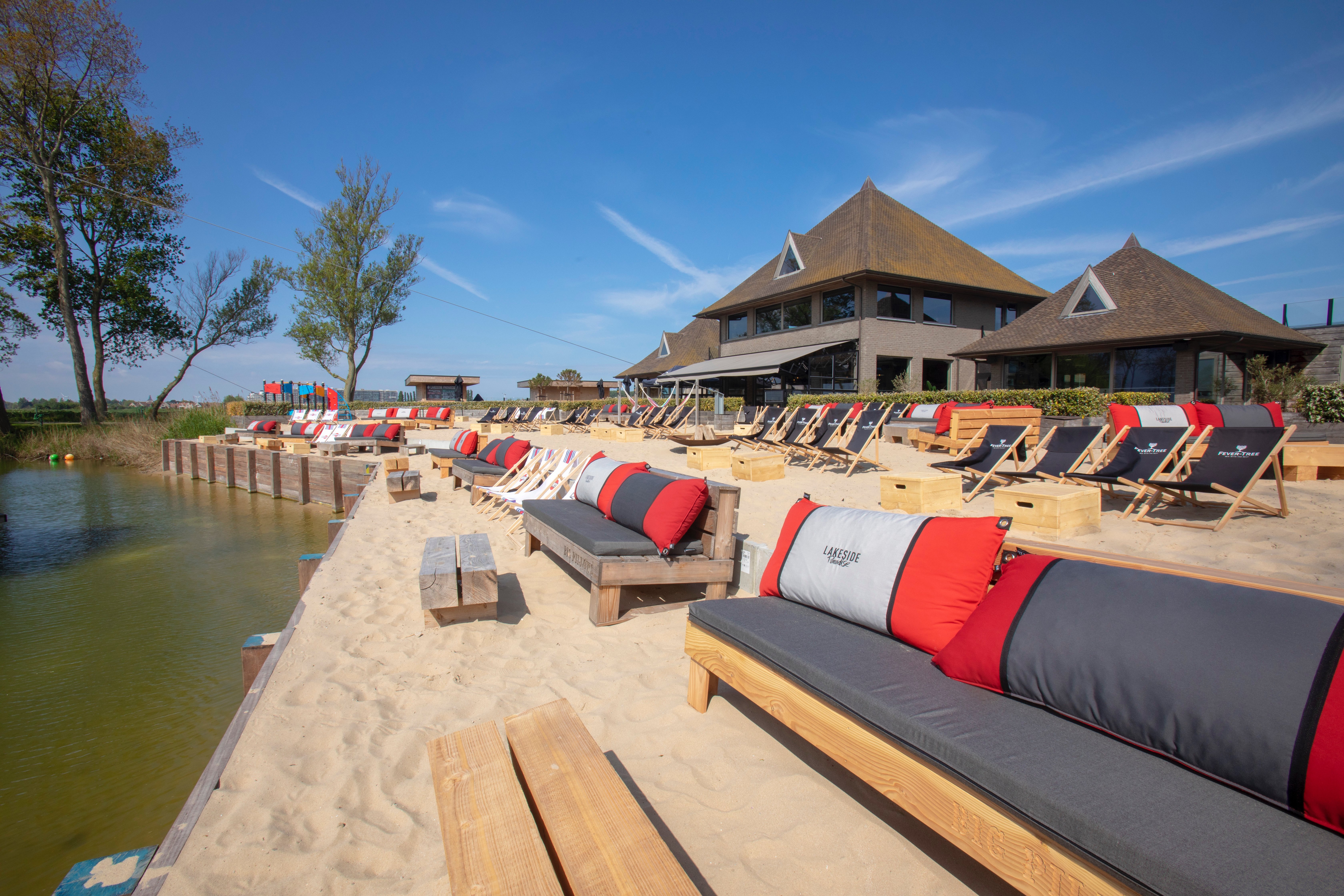 Lakeside Paradise Sport Hostel Hotel (Knokke-Heist, Belgique) : Tarifs ...