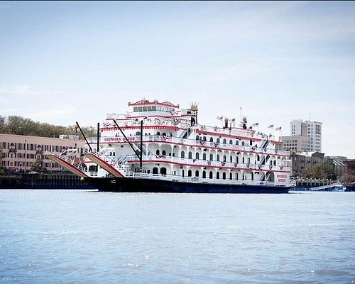 savannah riverboat cruises