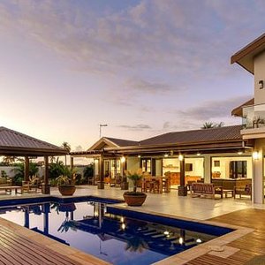 Villa 108 - Ocean View 4 Bedroom Villa, spacious outdoor patio and large private swimming pool. Enjoy your own space!