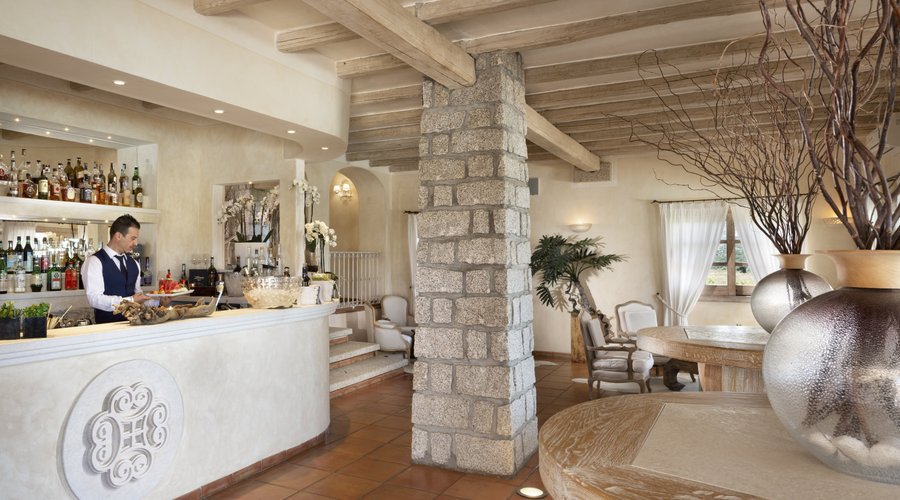 Lobby Bar