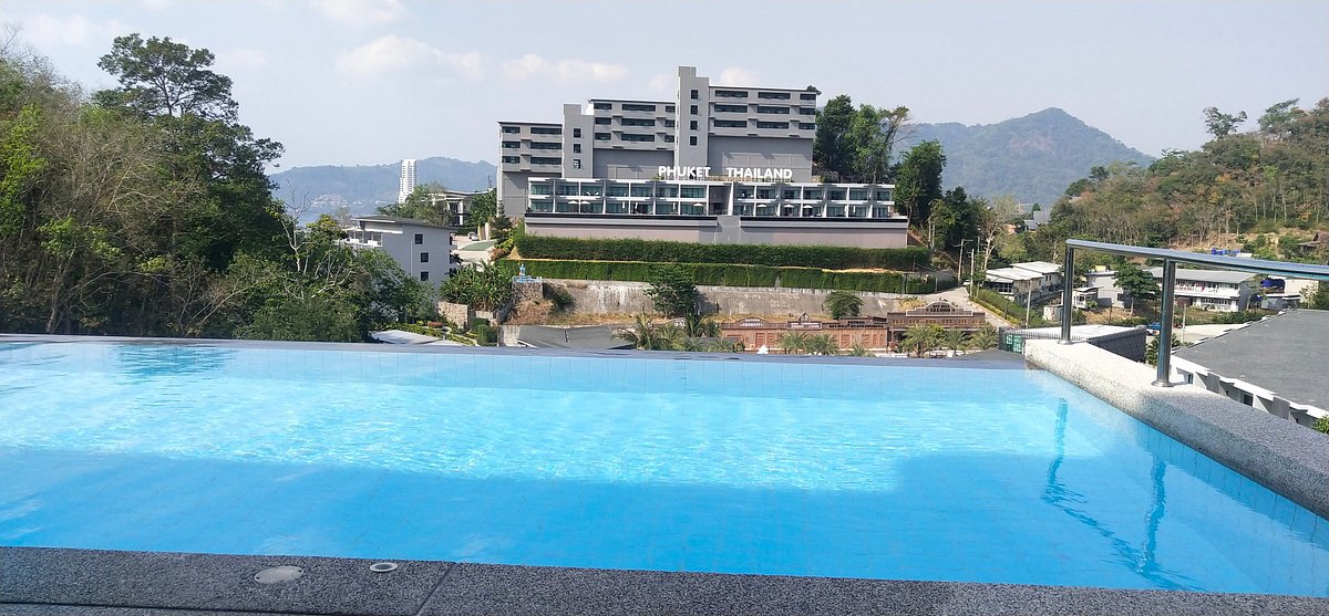 Patong Bay Hill Resort &amp; Spa, hotel in Patong