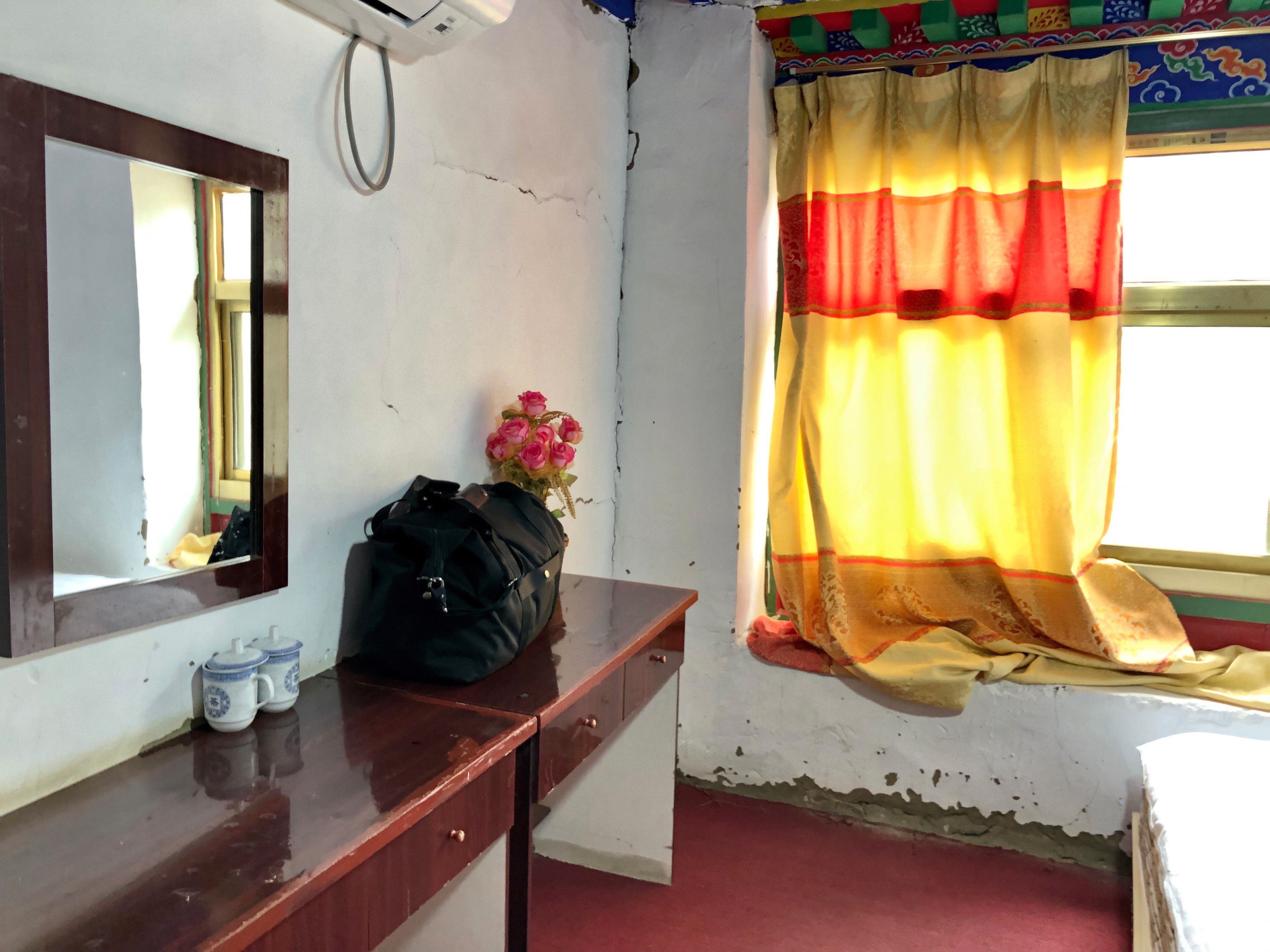 RONGBUK MONASTERY GUESTHOUSE - Updated 2024 Guest House Reviews (Tingri ...