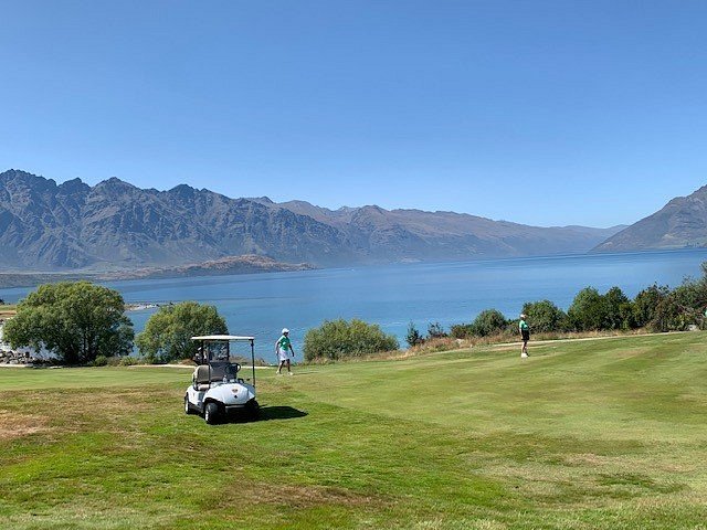 queenstown golf tours