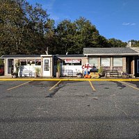 Chefee's - 59 Shrewsbury St., Boylston, MA