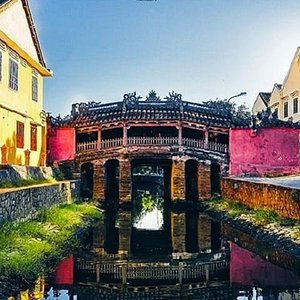 Door Eyes in Hoi An - The Mystery of an Ancient Town in Vietnam