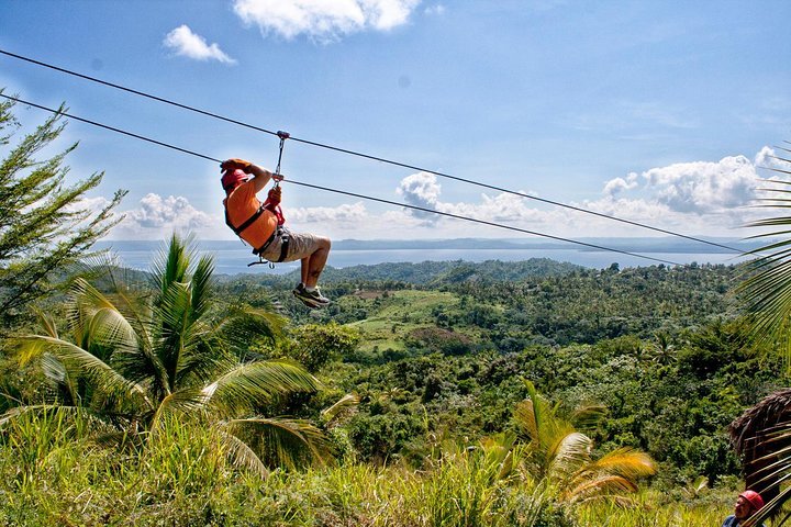 2024 Zipline Adventure in El Limón provided by Runners Adventures