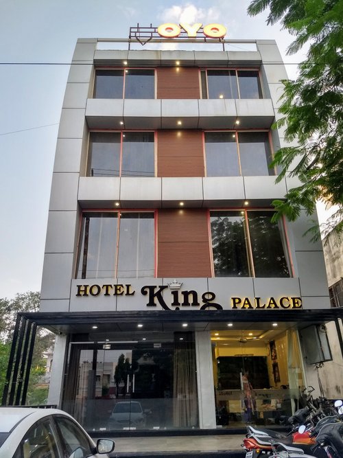 HOTEL KING PALACE - Prices & Lodge Reviews (Ujjain, India)