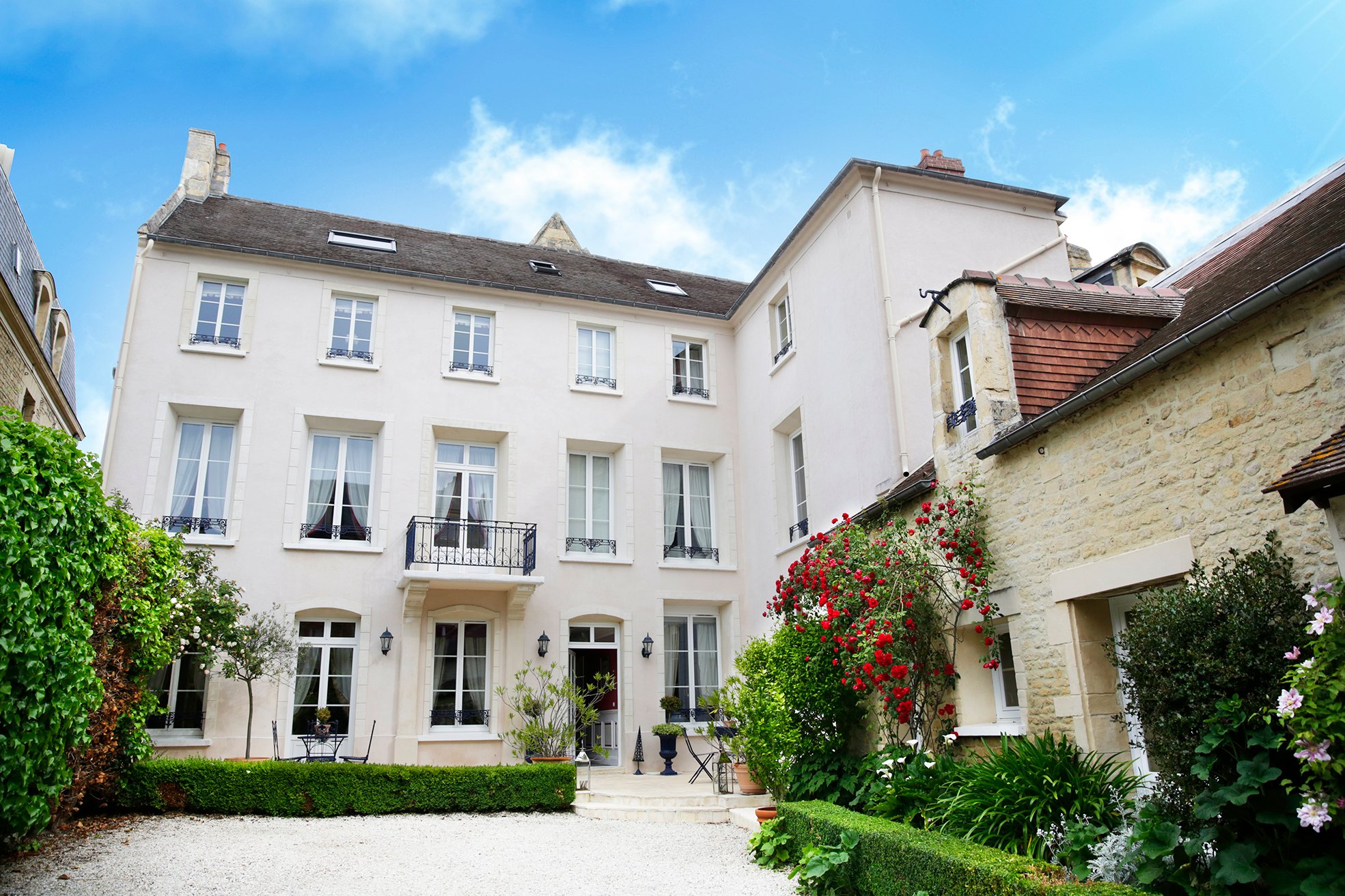 Le Clos Saint Martin B&B (Caen) : Tarifs 2022 Mis à Jour, 49 Avis Et 75 ...