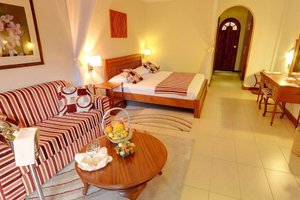 Room & Suite