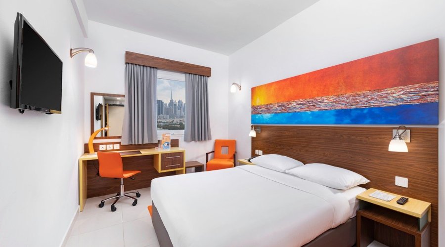 Double bedroom with Burj Khalifa view