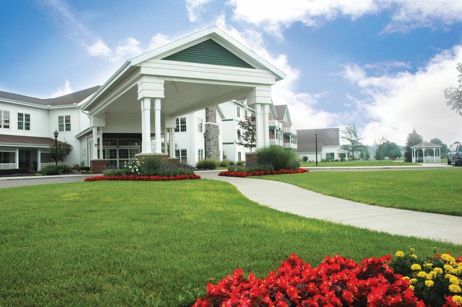 Essenhaus Inn & Conference Center - UPDATED 2021 Prices, Reviews