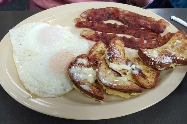 Denny's - Breakfast Spot in Syracuse