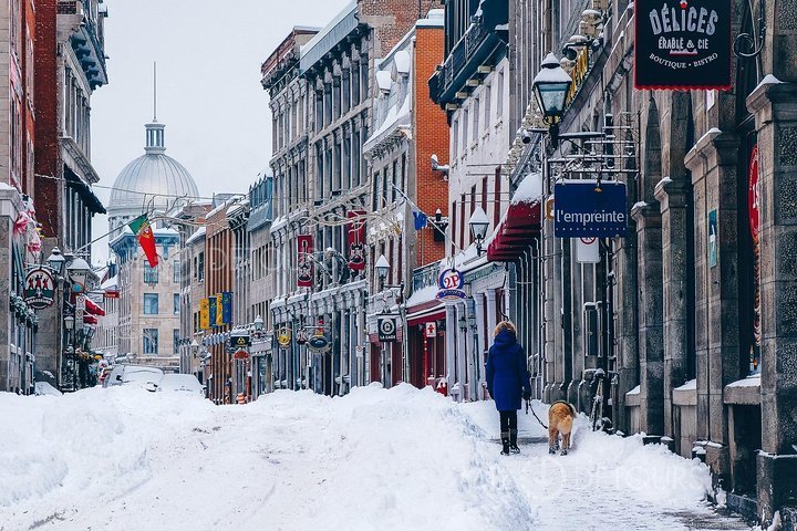 2023-winter-tour-of-old-montreal-a-small-group-walking-tour-for-the