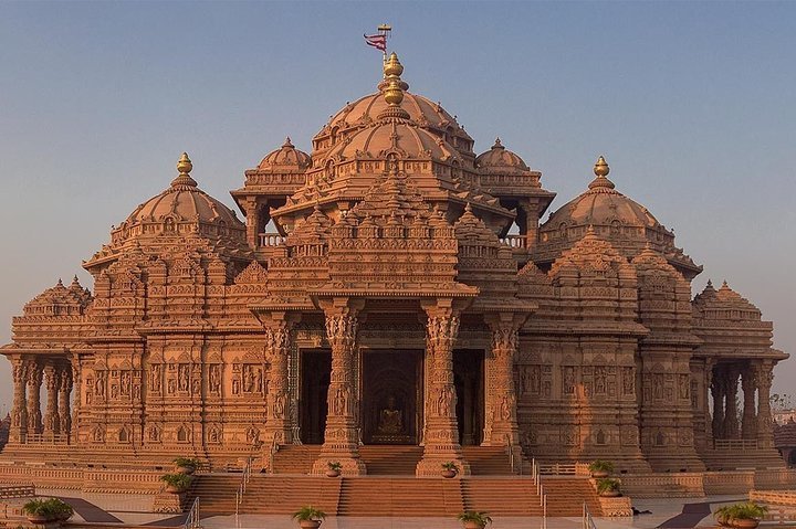 2024 Private Evening Tour to Akshardham Temple with Light and Sound Show