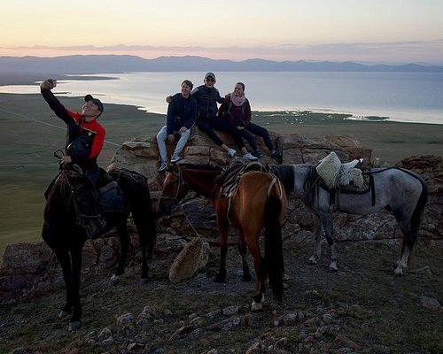 tour guide kyrgyzstan