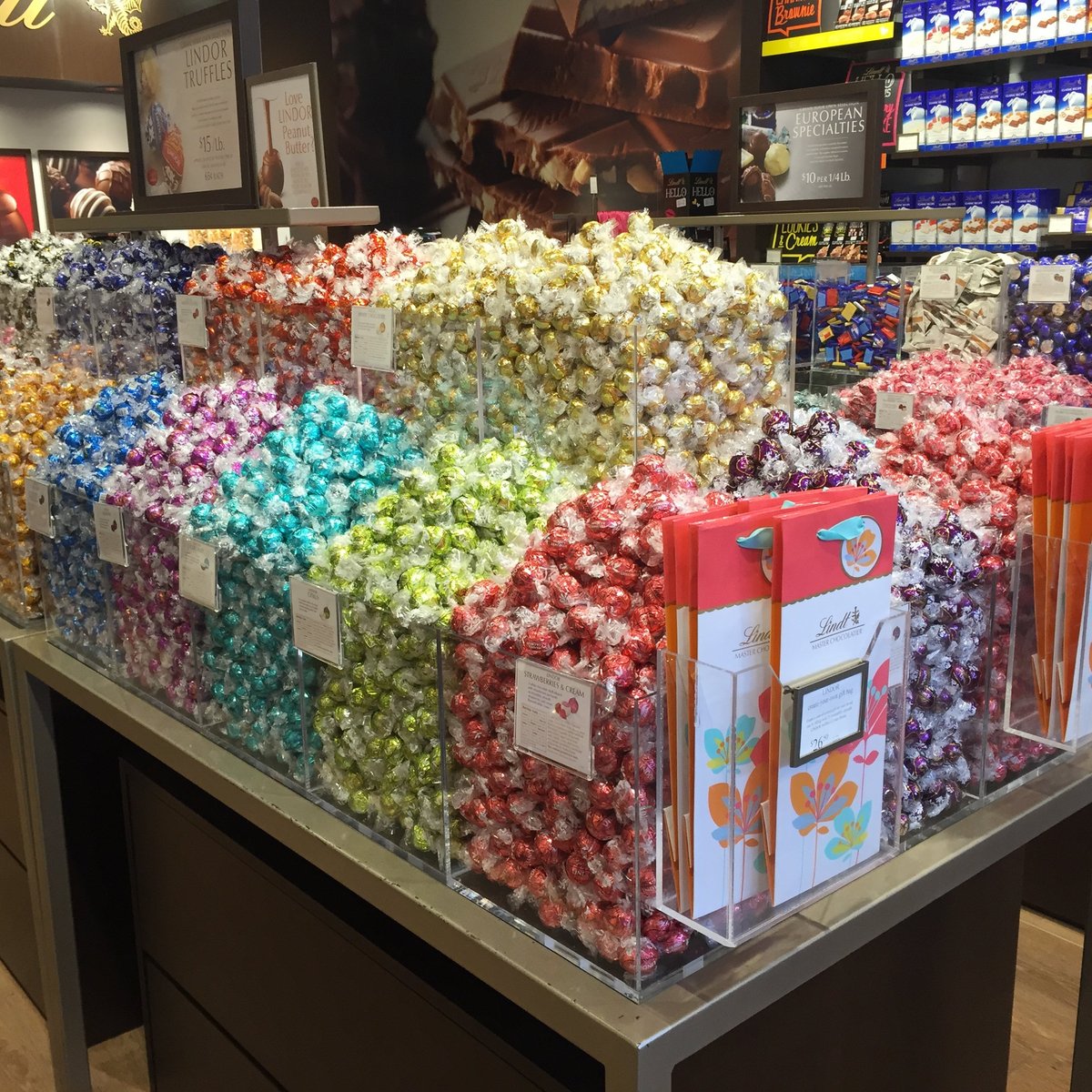 Lindt Chocolate Shop, Ориндж: лучшие советы перед посещением - Tripadvisor