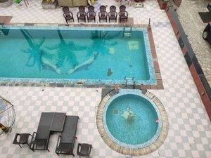 Pool & Beach