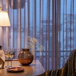 Peridot Grand Luxury Boutique Hotel, hotel in Hanoi