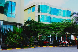 Greenlight Hotel in Dar es Salaam, image may contain: Hotel, Office Building, City, Resort
